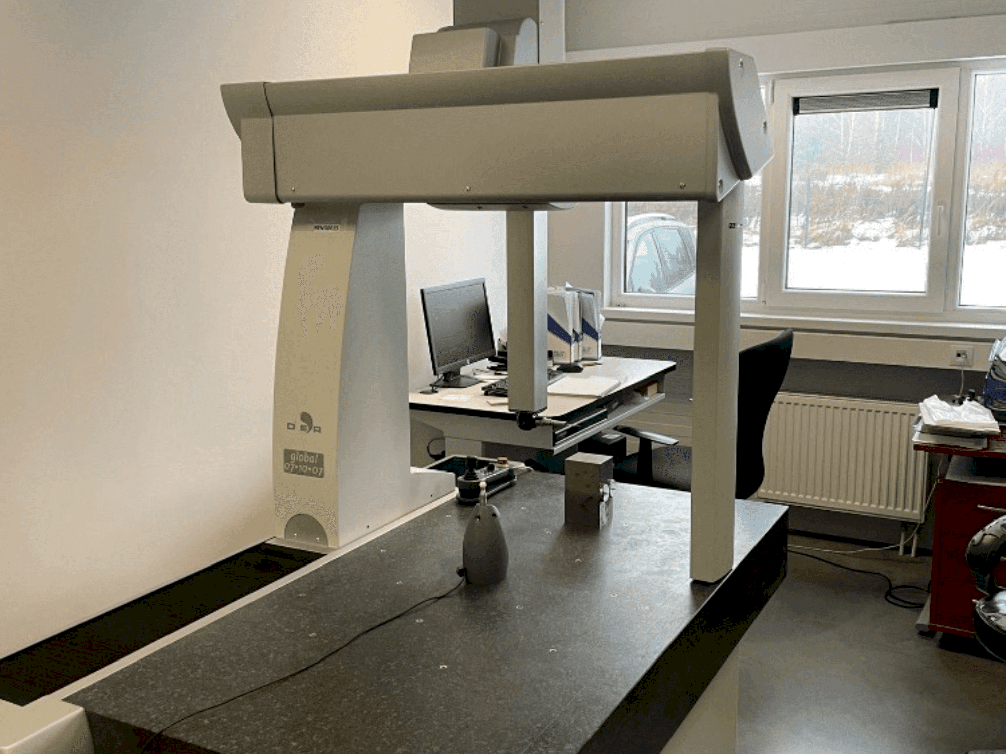 Front view of Hexagon Global 07.10.07 machine