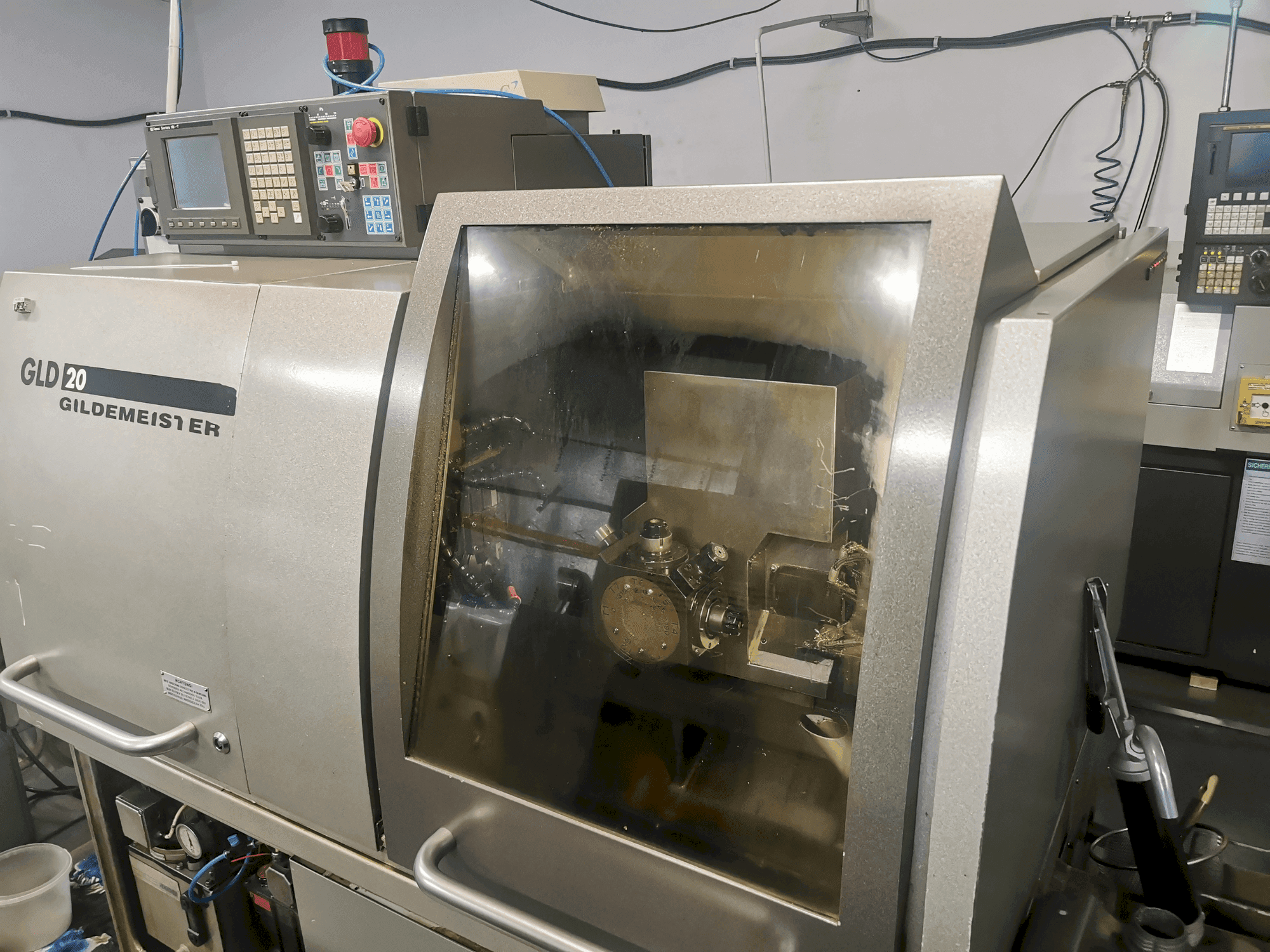 Front view of Gildemeister GLD 20 machine